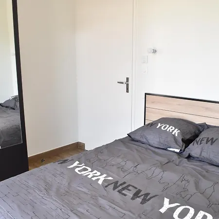 Maisons Phoenix * סן ז'אן דה מון