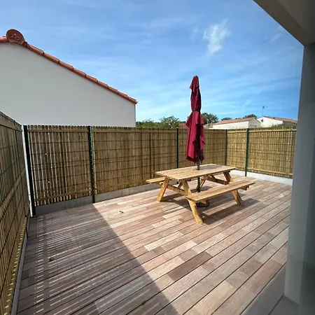 Maisons Phoenix * סן ז'אן דה מון